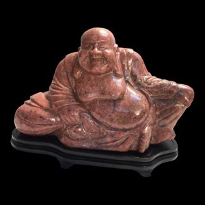 Budda rodonite assiso