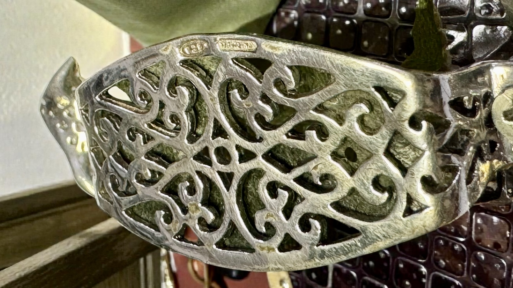 Bracciale pelle di razza e zirconi - immagine 5