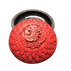Scatola di lacca rossa